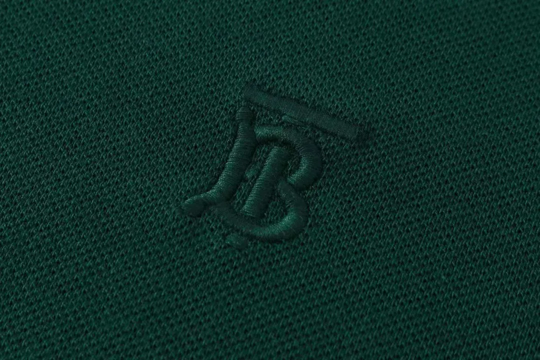 ：240 BURBERRY Polo New Arrival Classic TB ， ， Classic ， ， ， 100% ， ， ， ：Black White Dark Blue Gray Dark Gray Green Brown Size：M-XXL ， Burberry ， 。 ， 。100% :100% ;96% 4%